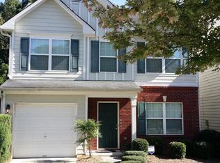 9512 Lakeview Rd, Union City, GA 30291