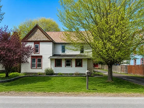 18 Burdick Ave, Edmeston, NY 13335