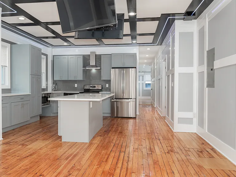 15 Bishop St #1 — Photo 2