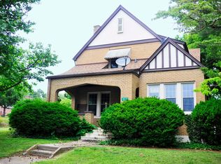 424 4th St, Shenandoah, VA 22849