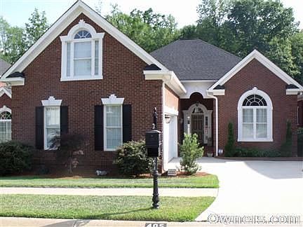 Beautiful Home in Executive Neighborhood