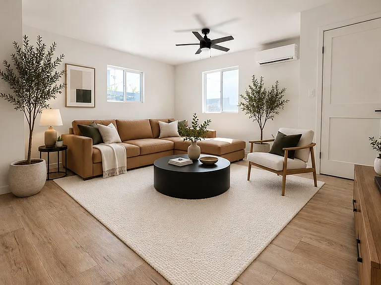 5718 S Manhattan Pl #1/2 — Photo 4