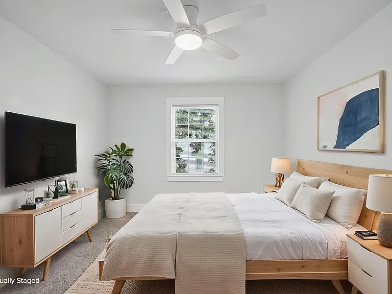 Chateau Apartments - Newly Renovated 1, 2 & 3-Bedrooms at 24th & Hillsboro Village — Photo 35