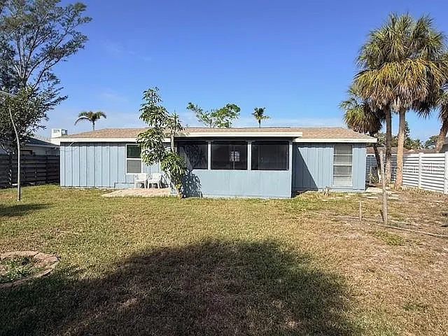 600 Russell St — Photo 12