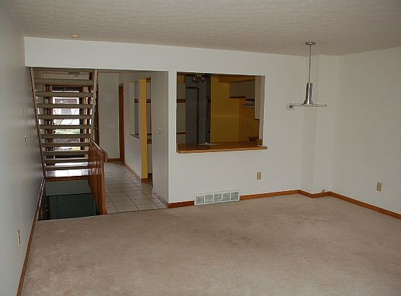 3rd image of 846 Arboretum Cir