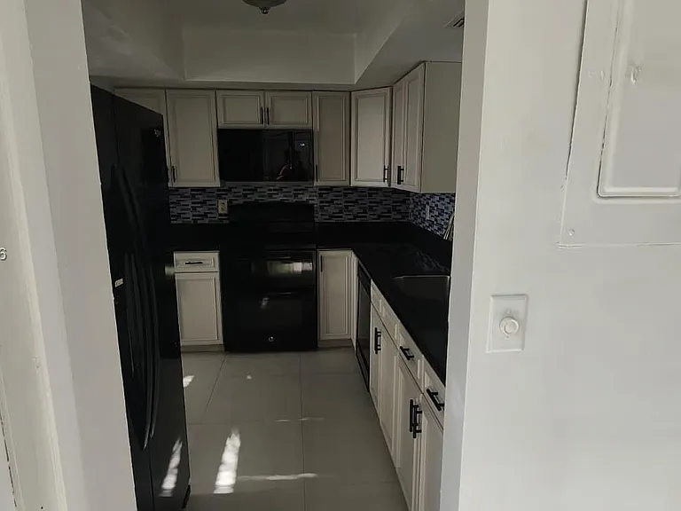 1020 NW 80th Ave #203 — Photo 12