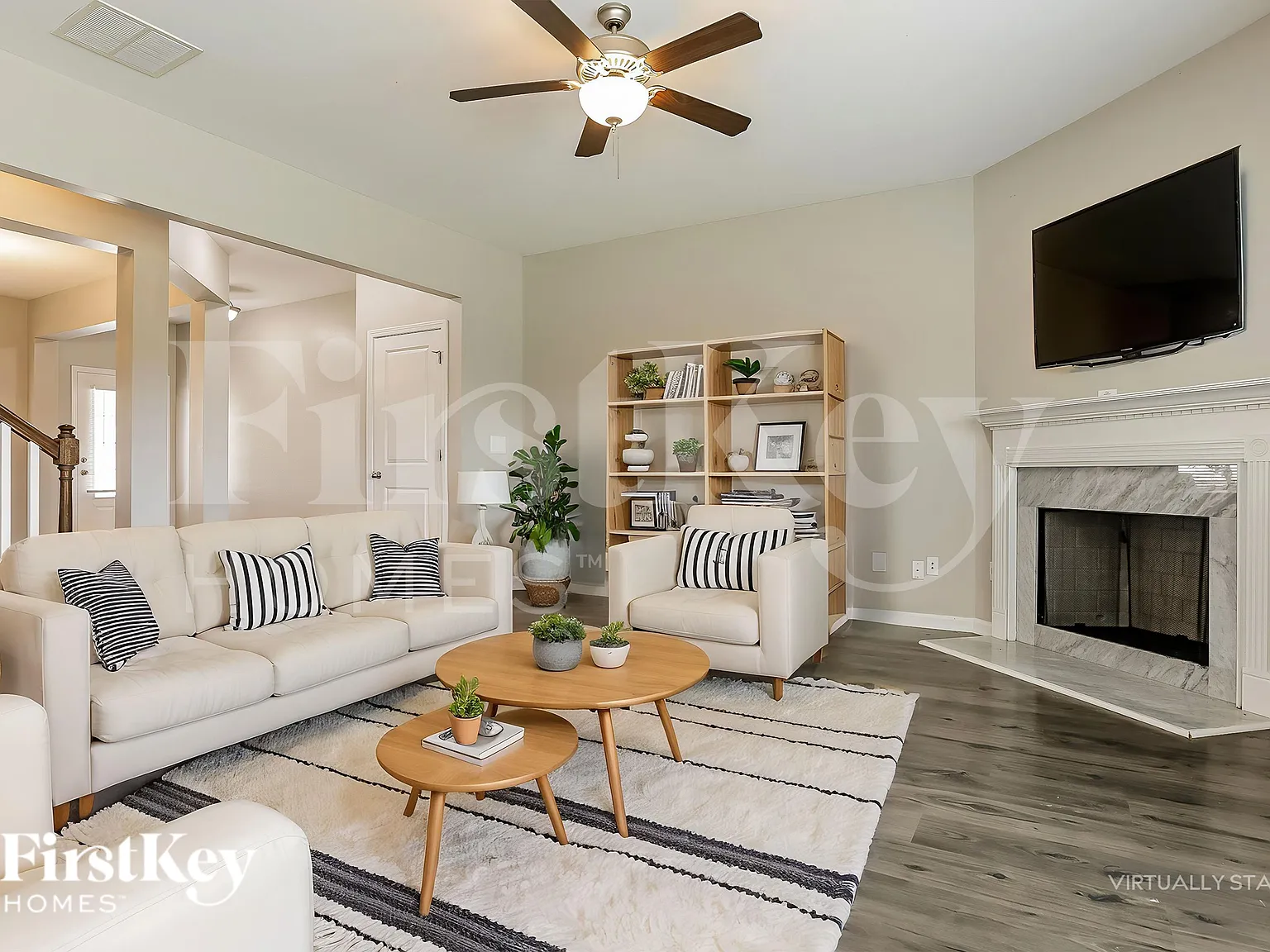 4 bed, 2.5 bath, 2099 sqft, $1,985 — Photo 3