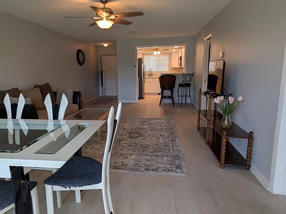 Family Room & Kitchen View