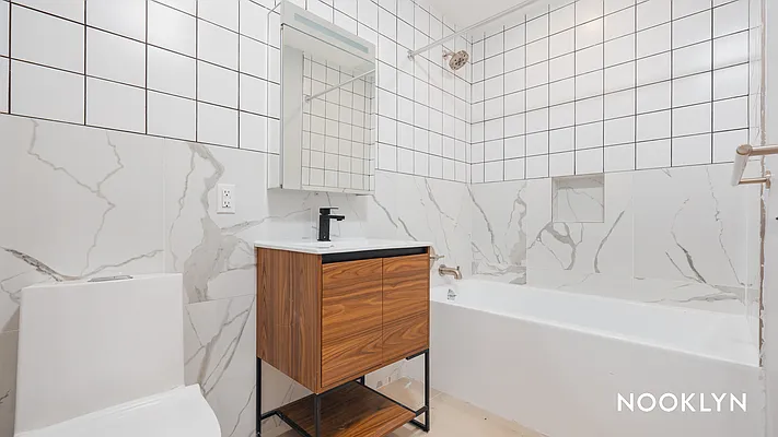 Rented by Nooklyn NYC LLC | media 21