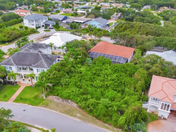 66 S Turn Cir, Ponce Inlet, FL 32127