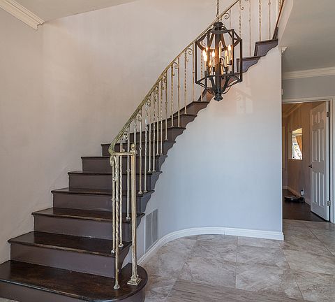 3rd image of 5009 Chesley Ave