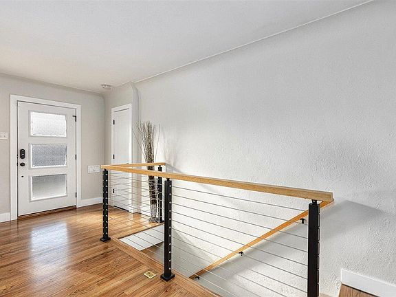 4th image of 5918 Crane Cir
