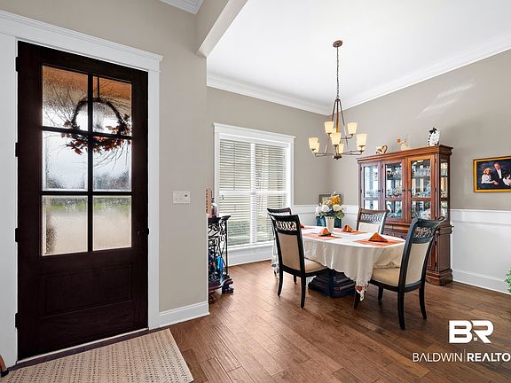 5th image of 10881 Sterling Ct