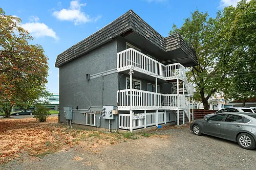 1717 E Mission Ave Photo 1