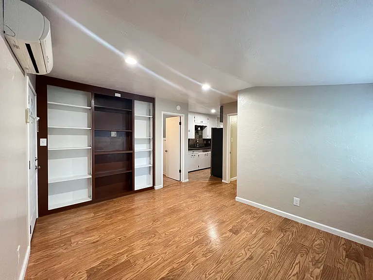 225 N Cloverdale Blvd #2 — Photo 7