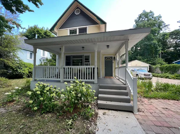 121 S Spruce St, Traverse City, MI 49684