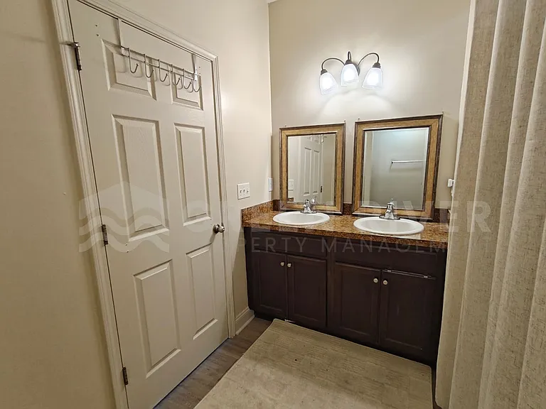 3107 Zeyno Dr — Photo 25