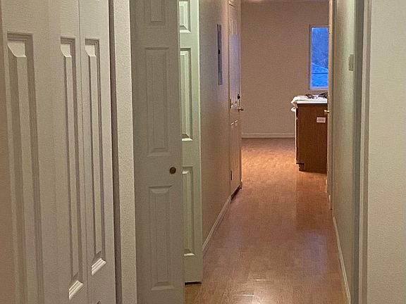 4th image of 226 E Augusta Ave #1