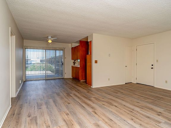 3rd image of 852 Fairview Ave #22