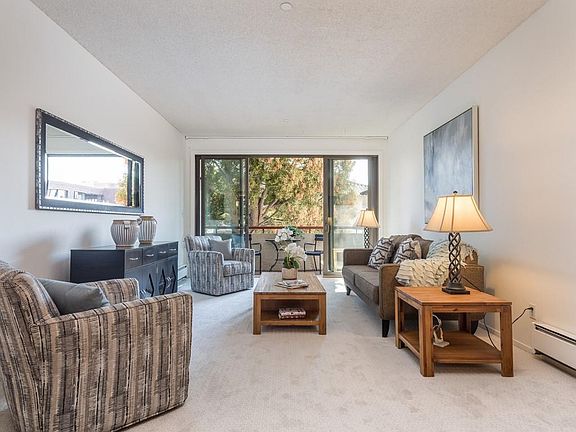 4th image of 1435 Bellevue Ave APT 205