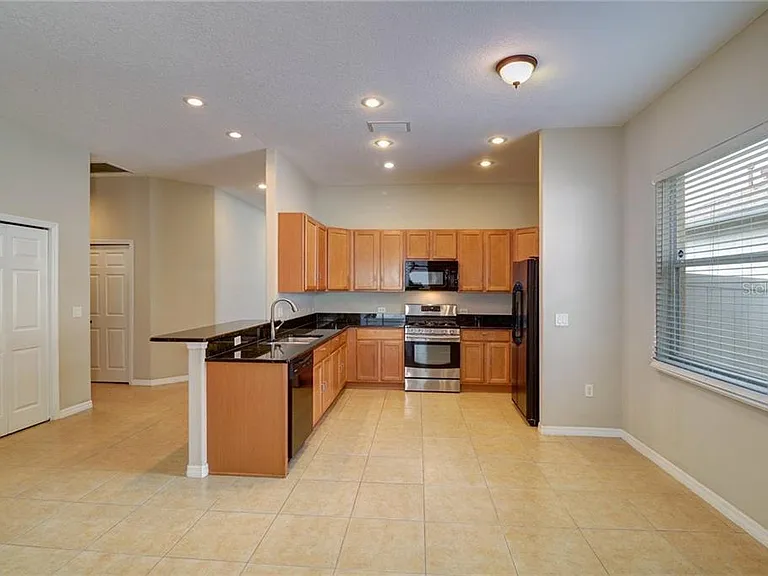 3110 Silvermill Loop — Photo 10
