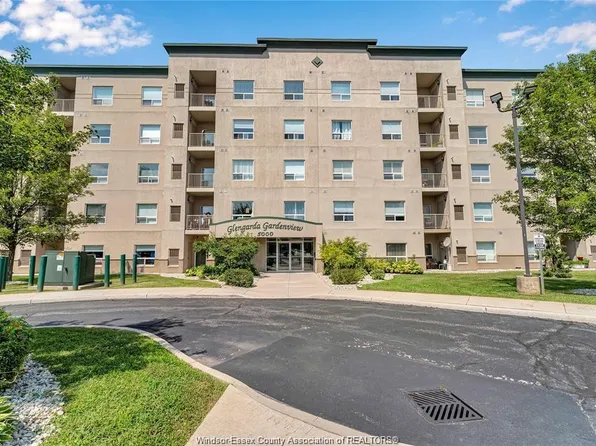 5000 Wyandotte St E #304, Windsor, ON N8Y 5B8