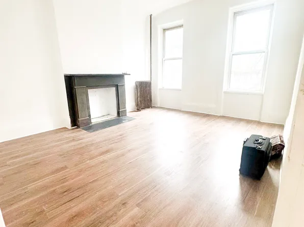 359 4th Street image 1 of 7
