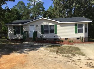 298 Laurel Dr, Spring Lake, NC 28390