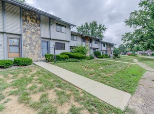 2302 Gascony Dr, Lake Saint Louis, MO 63367