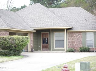 111 Stapleton Dr, Canton, MS 39046