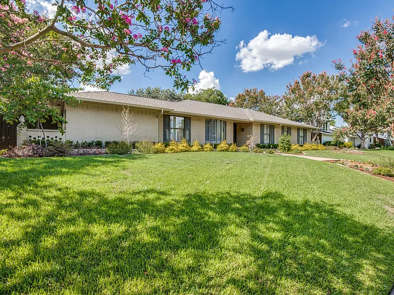 3709 Peter Pan Dr — Photo 4