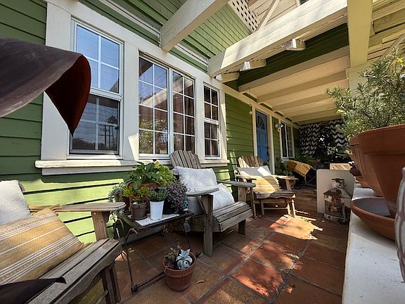 Right Porch 2