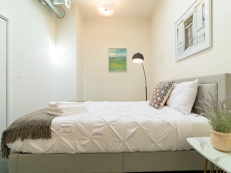 2112 S Michigan Ave #3 — Photo 10