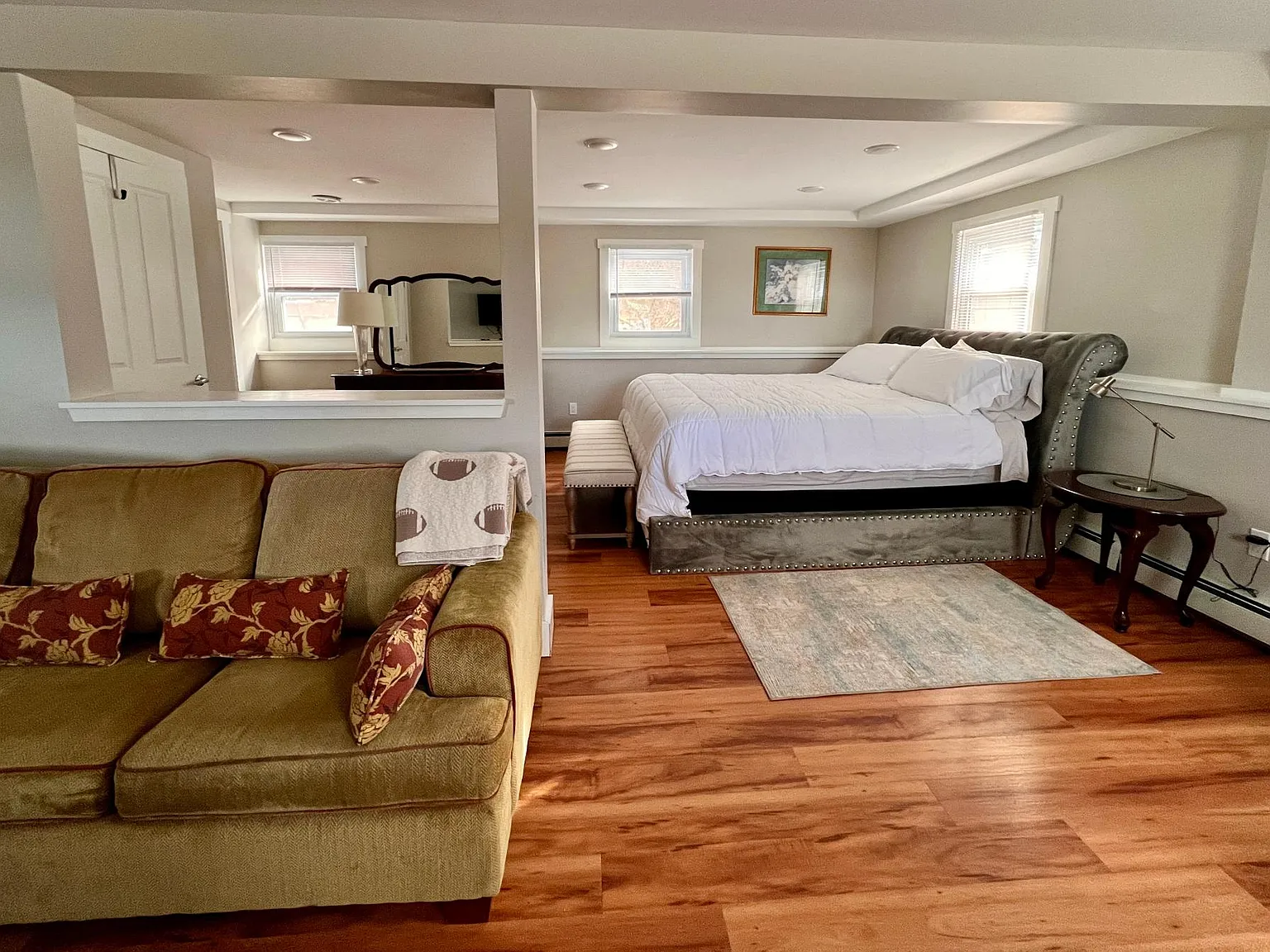 5 bed, 2.5 bath, 2618 sqft, $4,000 — Photo 4
