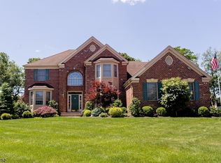20 Ralph Dr, Fairfield, NJ 07004