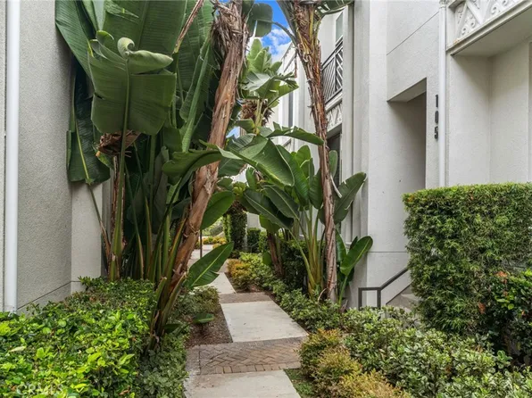 12913 Mission Ave Unit 105, Hawthorne, CA 90250