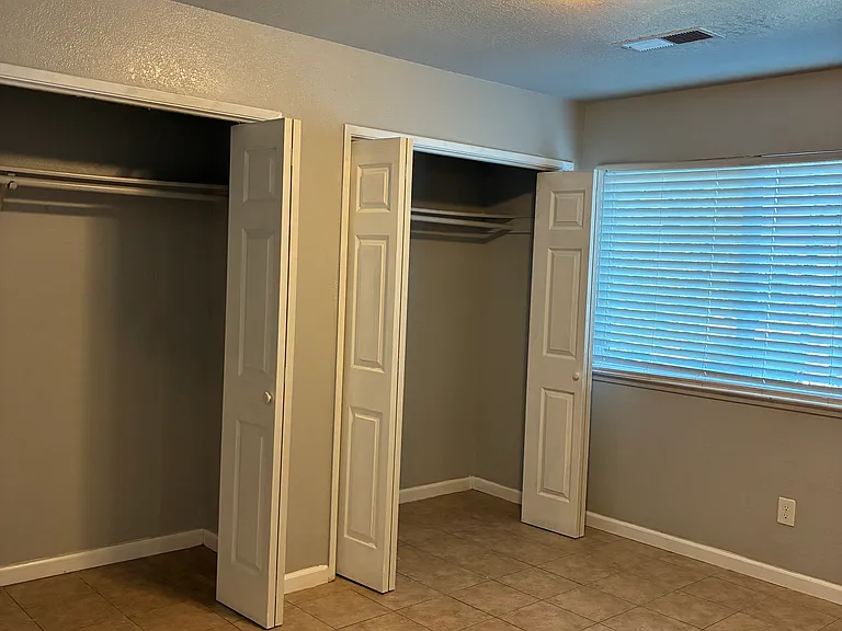 1715 W North Bear Creek Dr #A — Photo 35