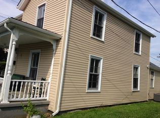 301 10 1/2 St NW #2, Charlottesville, VA 22903