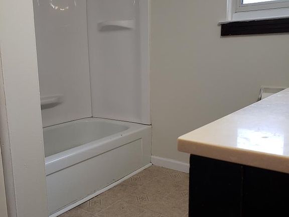 2nd image of 5079 Jameson Dr