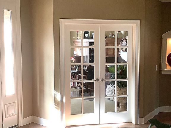 Fr Doors to Den off Foyer