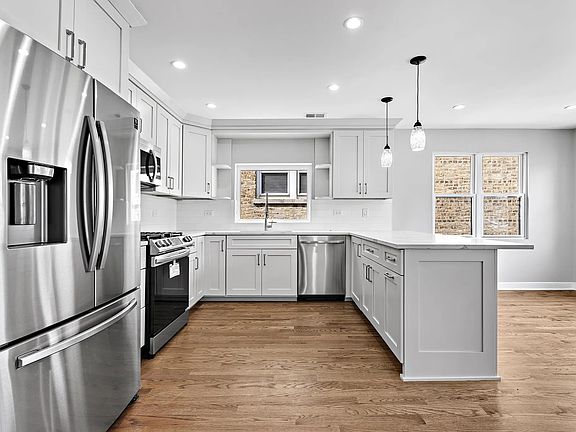 2nd image of 5849 N Virginia Ave #1