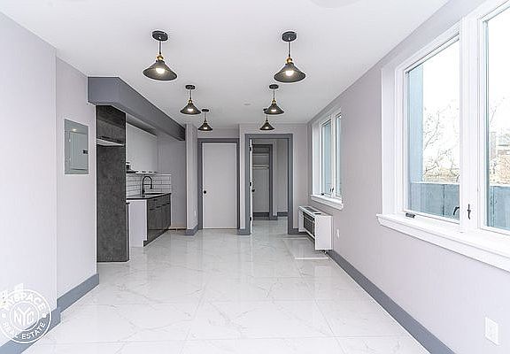 2nd image of 1470 Eastern Pkwy #8C