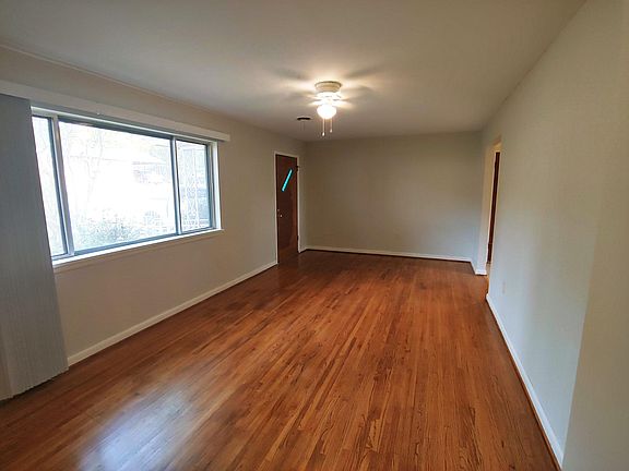 5th image of 6707 Stonecrest Dr