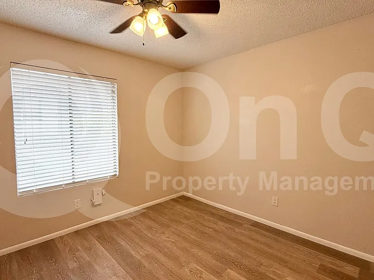 24 E 14th St #2 — Photo 7