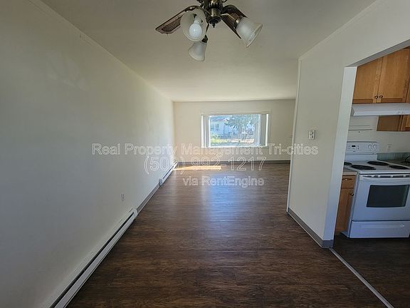 4th image of 1418 Mahan Ave