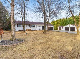 1735 225th Ave NE, East Bethel, MN 55005
