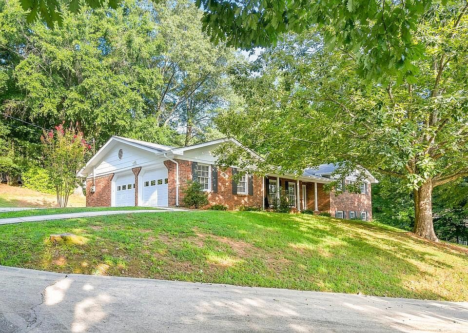 1st image of 1101 Rocky Ln