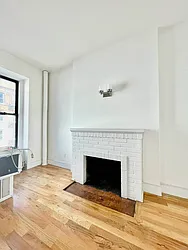 Rented by HOLTON REAL ESTATE INC.