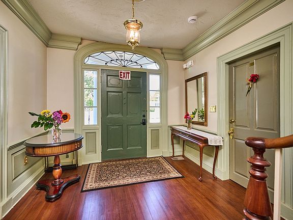 3rd image of 25 Woodbridge St