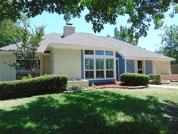 2nd image of 2503 Vanderbilt Ct